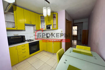 2-к квартира, 56 м², 2/5 эт.