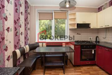 2-к квартира, 50 м², 1/5 эт.