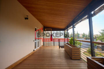 Дом, 200 м², 2 эт.