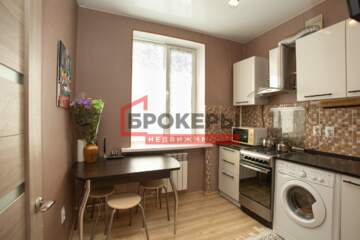 2-к квартира, 45,5 м², 5/5 эт.
