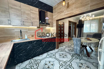 Дом, 350 м², 2 эт.