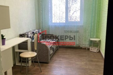 Комната, (всего 10 ком.), 10 м², 5/5 эт.