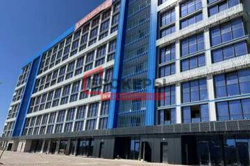 1-к квартира, 72,8 м², 8/10 эт.