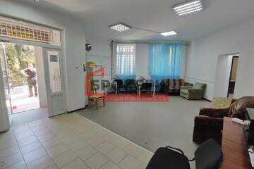 Помещение своб.назн., 97,1 м², 1/5 эт.