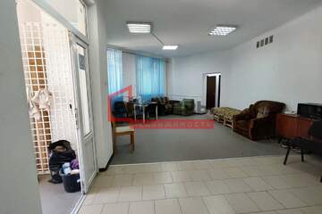 Помещение своб.назн., 97,1 м², 1/5 эт.