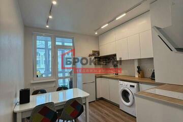 1-к квартира, 40 м², 4/8 эт.