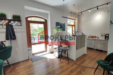 Помещение своб.назн., 104 м², 1/3 эт.