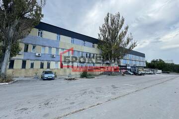 Помещение своб.назн., 450 м², 1/3 эт.