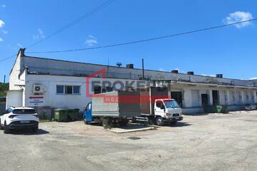 Помещение своб.назн., 930 м², 1/1 эт.