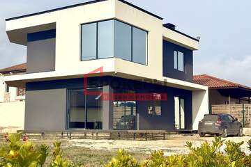 Дом, 220 м², 2 эт.