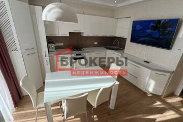 4-к квартира, 114 м², 9/10 эт.