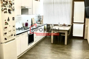 Апартаменты, 60 м², 1/3 эт.