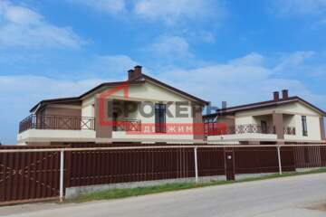 Дом, 270,8 м², 2 эт.