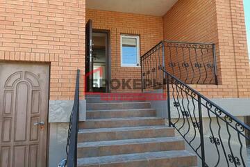 Дом, 219 м², 2 эт.