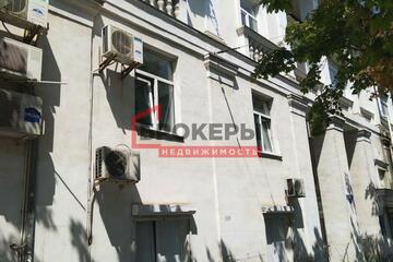 3-к квартира, 80,5 м², 1/3 эт.