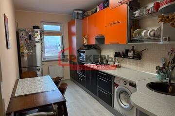 1-к квартира, 37,5 м², 4/9 эт.