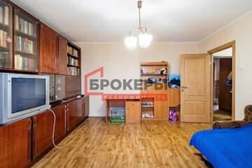 3-к квартира, 73 м², 1/9 эт.