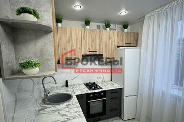 1-к квартира, 40 м², 4/5 эт.