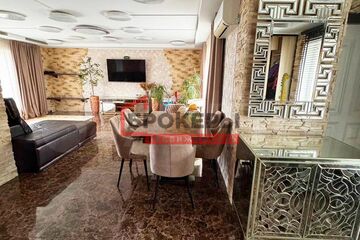 Дом, 217 м², 3 эт.