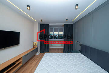 5-к квартира, 130 м², 9/10 эт.