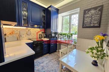 3-к квартира, 77,4 м², 1/2 эт.