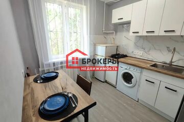 1-к квартира, 32 м², 1/5 эт.