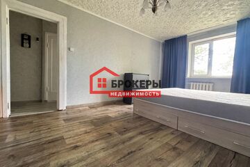 1-к квартира, 30 м², 1/5 эт.