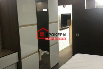 2-к квартира, 47 м², 2/10 эт.