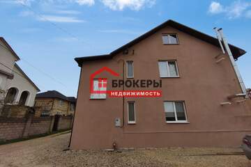 Дом, 180 м², 3 эт.
